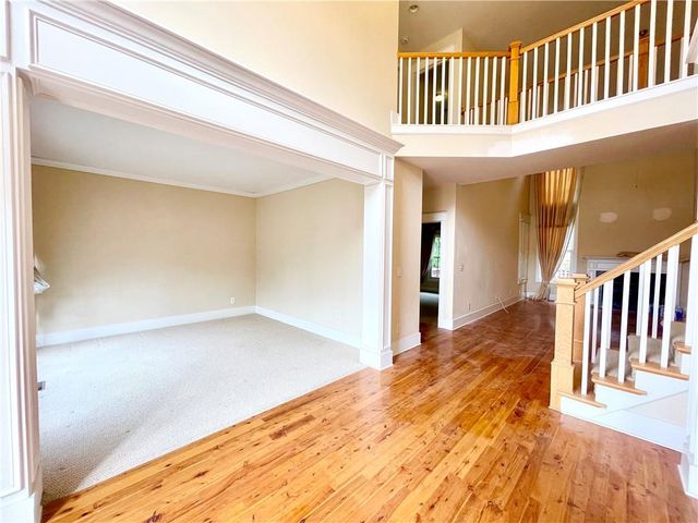 555 Vinings Springs Drive SE, Mableton, GA 30126
