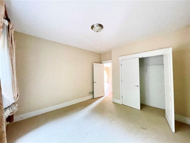 555 Vinings Springs Drive SE, Mableton, GA 30126