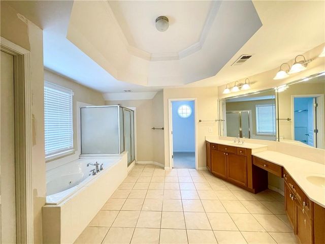 555 Vinings Springs Drive SE, Mableton, GA 30126