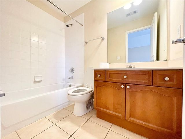 555 Vinings Springs Drive SE, Mableton, GA 30126