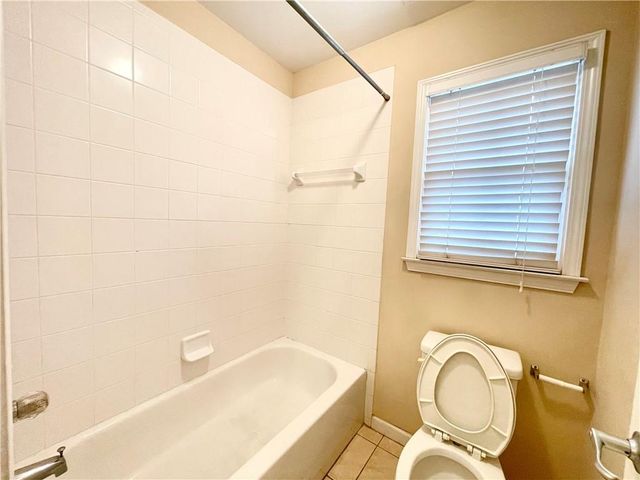 555 Vinings Springs Drive SE, Mableton, GA 30126