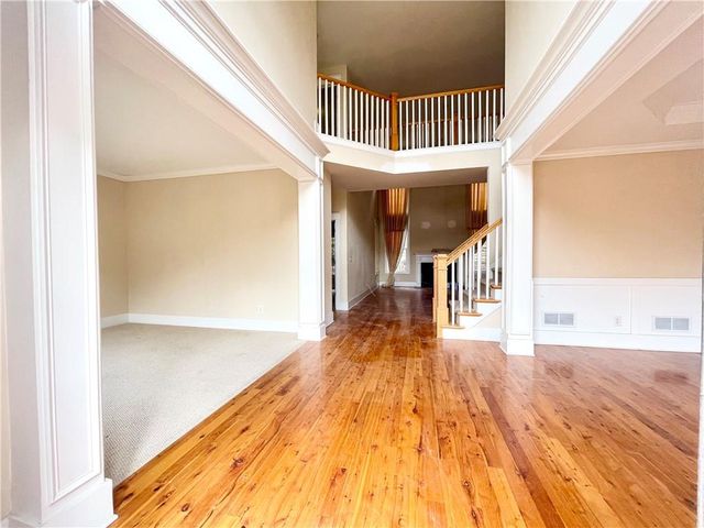555 Vinings Springs Drive SE, Mableton, GA 30126