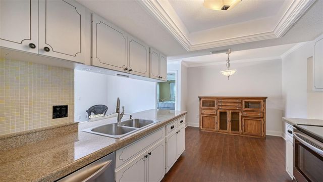 1024 DEER RUN, Venice, FL 34293