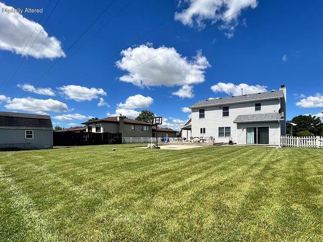 2215 28 th AVENUE, Kenosha, WI 53140