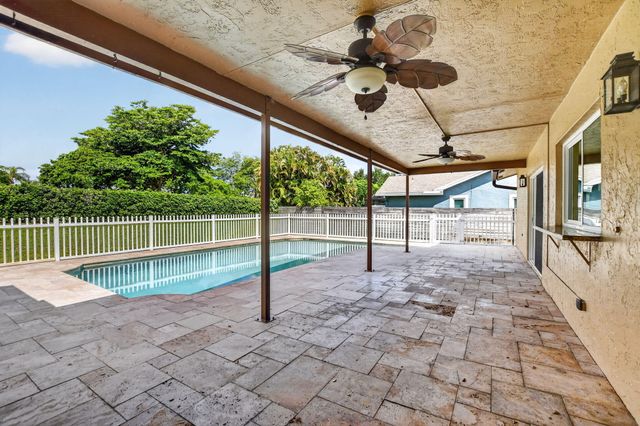 20876 Sugarloaf Lane, Boca Raton, FL 33428