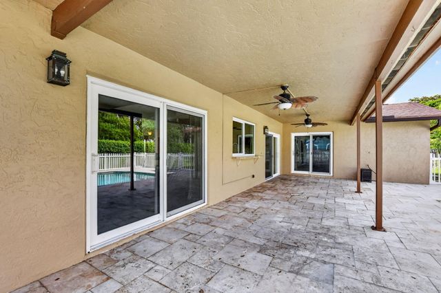 20876 Sugarloaf Lane, Boca Raton, FL 33428