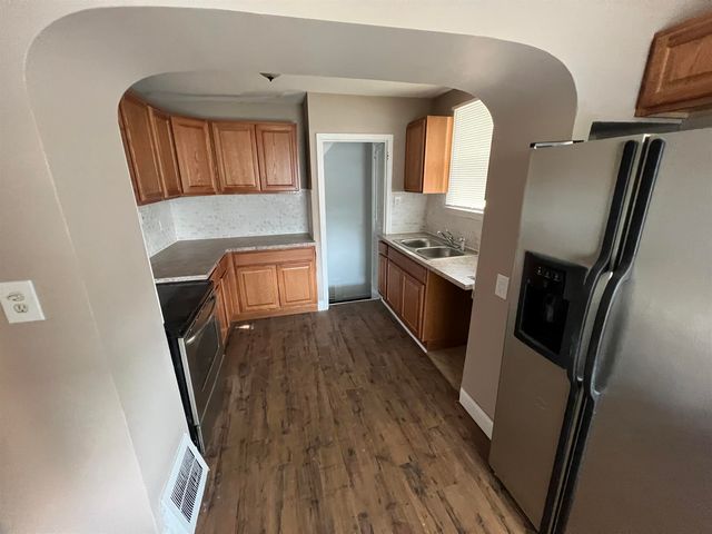 8269 Rivard Avenue, Warren, MI 48089