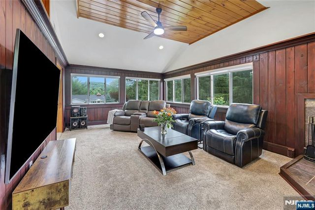 406 High Crest Drive, West Milford, NJ 07480