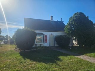 544 Dryden Street, Westbury, NY 11590