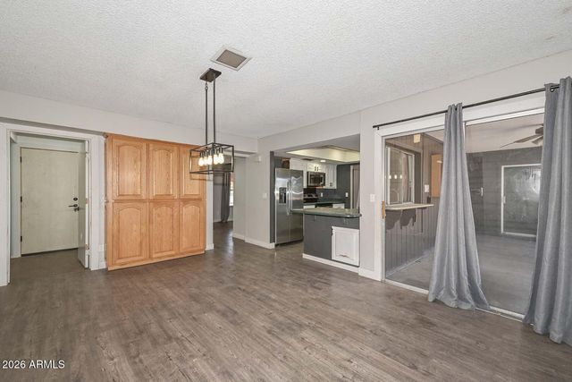 8442 N 48TH Drive, Glendale, AZ 85302