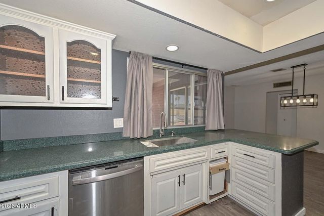 8442 N 48TH Drive, Glendale, AZ 85302