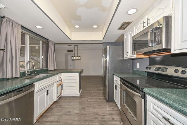 8442 N 48TH Drive, Glendale, AZ 85302