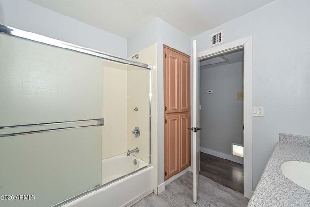 8442 N 48TH Drive, Glendale, AZ 85302