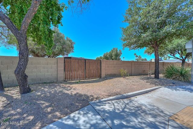 8442 N 48TH Drive, Glendale, AZ 85302