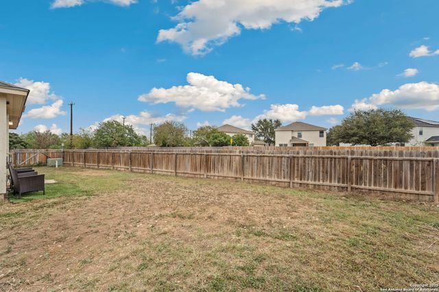 8702 Laguna Falls, San Antonio, TX 78251