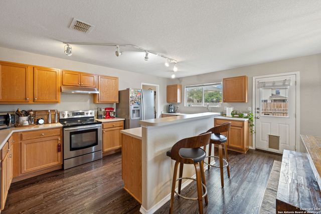 8702 Laguna Falls, San Antonio, TX 78251