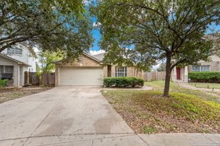 8702 Laguna Falls, San Antonio, TX 78251