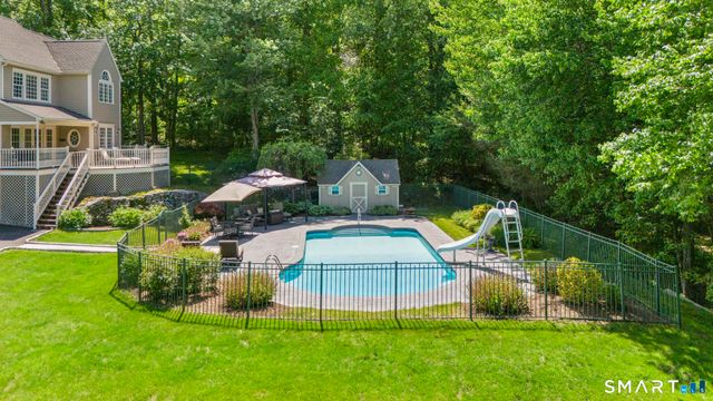 7 Hannah Lane, Monroe, CT 06468