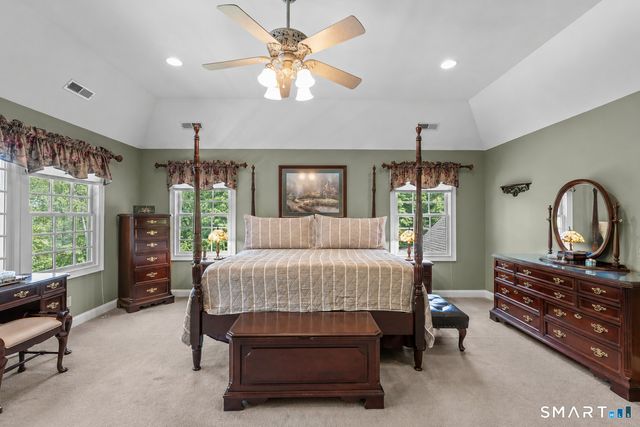7 Hannah Lane, Monroe, CT 06468