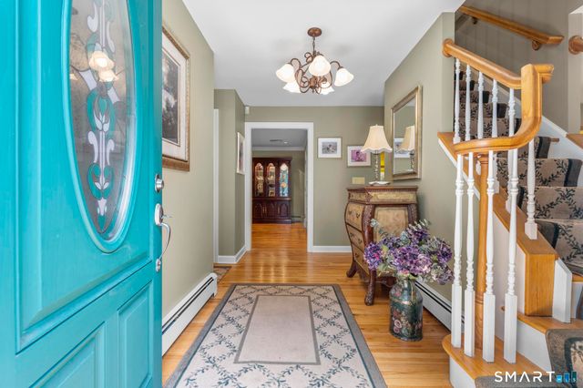 7 Hannah Lane, Monroe, CT 06468