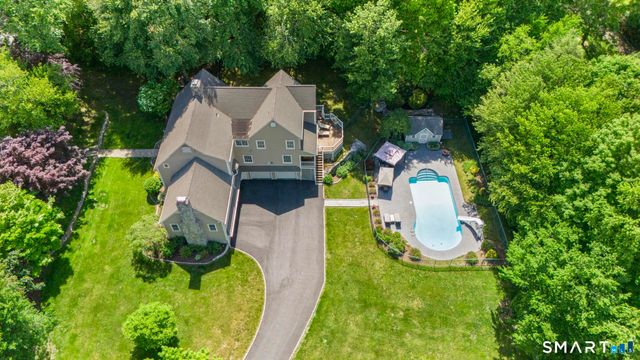 7 Hannah Lane, Monroe, CT 06468