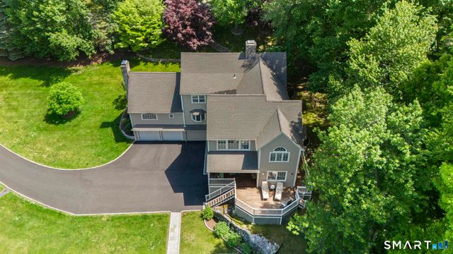 7 Hannah Lane, Monroe, CT 06468