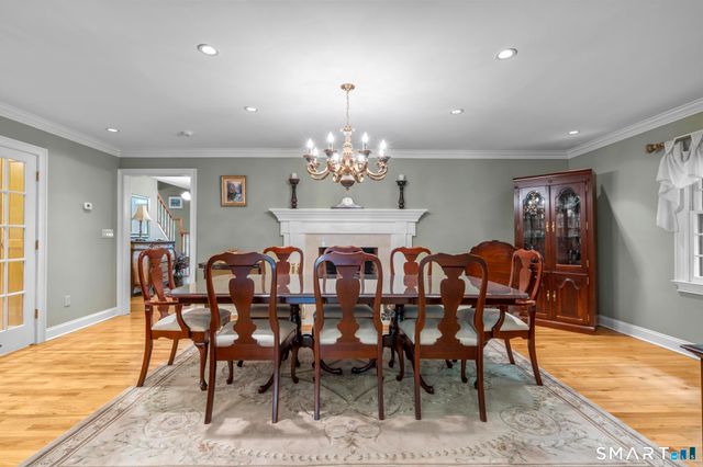 7 Hannah Lane, Monroe, CT 06468