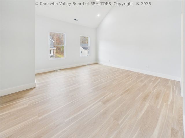 255 Castleknock Road, Winfield, WV 25213