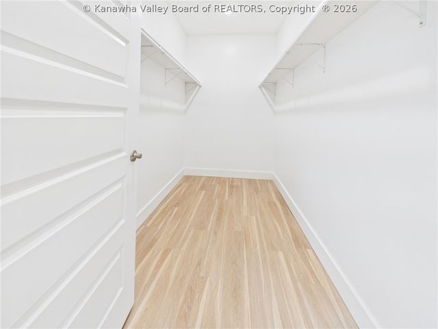 255 Castleknock Road, Winfield, WV 25213