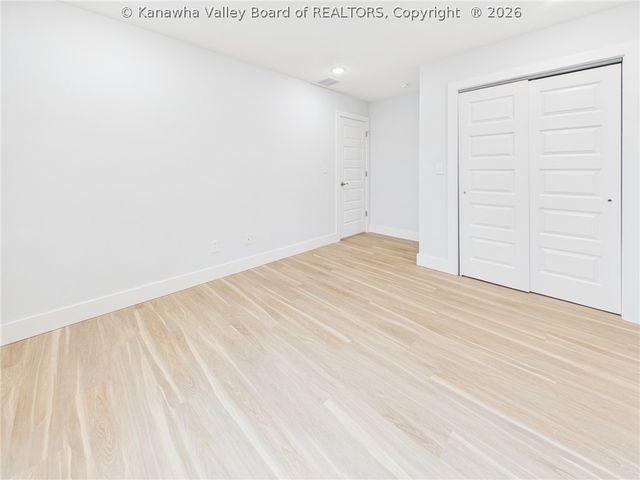 255 Castleknock Road, Winfield, WV 25213