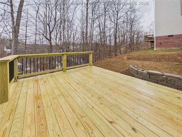 255 Castleknock Road, Winfield, WV 25213