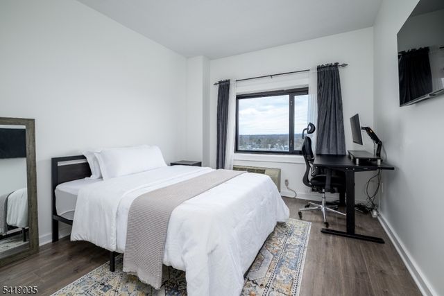 1 Carriage City Plz 1214, Rahway City, NJ 07065