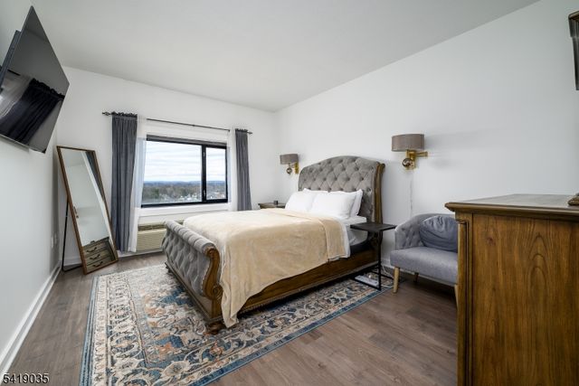 1 Carriage City Plz 1214, Rahway City, NJ 07065