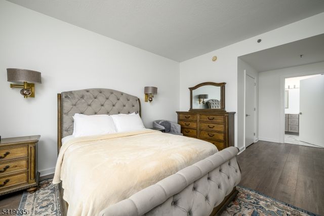 1 Carriage City Plz 1214, Rahway City, NJ 07065