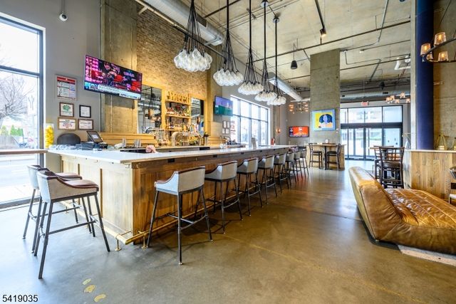 1 Carriage City Plz 1214, Rahway City, NJ 07065