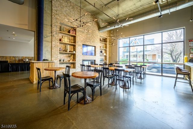 1 Carriage City Plz 1214, Rahway City, NJ 07065