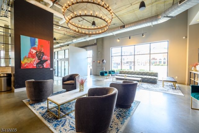 1 Carriage City Plz 1214, Rahway City, NJ 07065