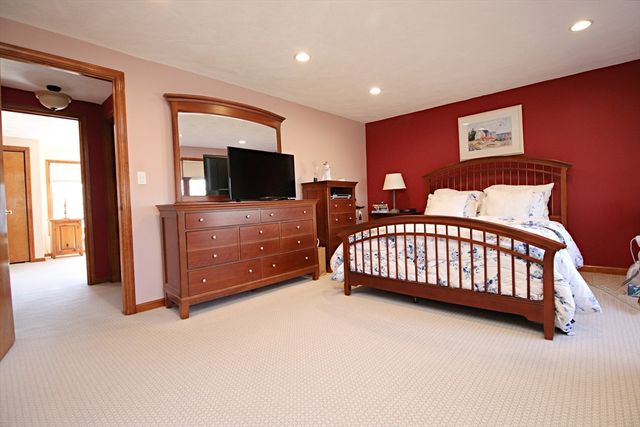 504 Reynolds Drive 504, Saugus, MA 01906