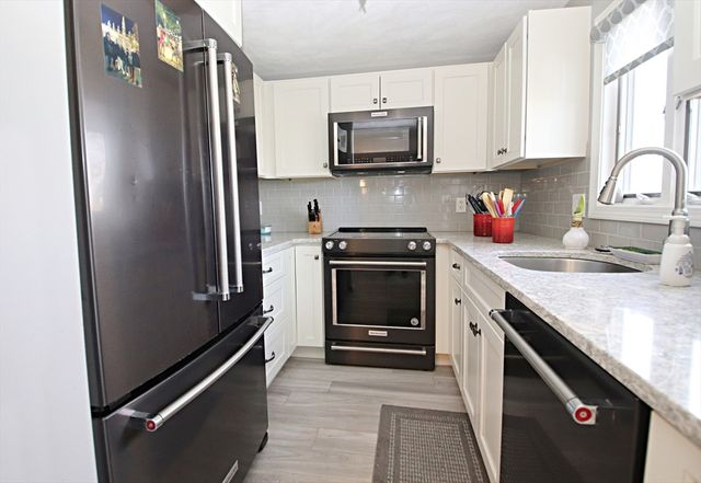 504 Reynolds Drive 504, Saugus, MA 01906