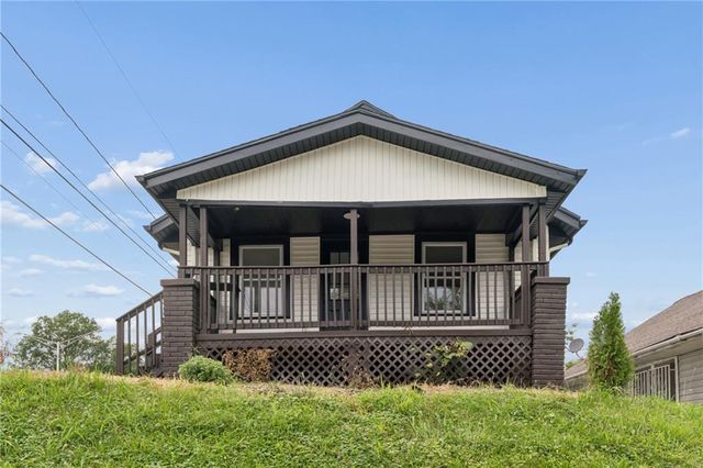 2010 N 27th Street, Kansas City, KS 66104