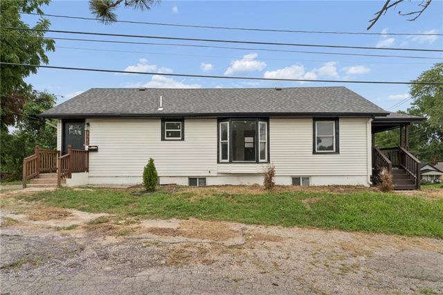 2010 N 27th Street, Kansas City, KS 66104