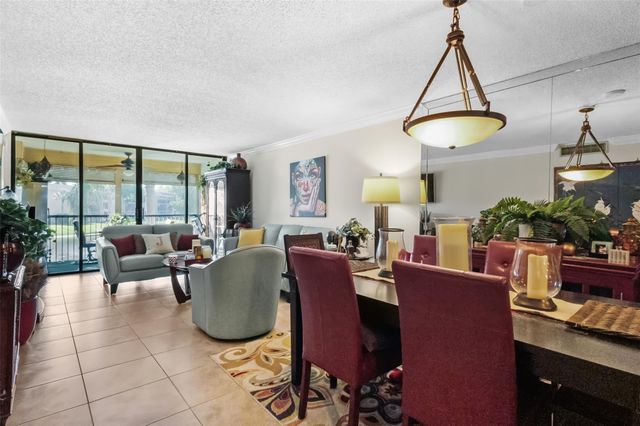 5717 Coral Lake Dr 205, Pompano Beach, FL 33063