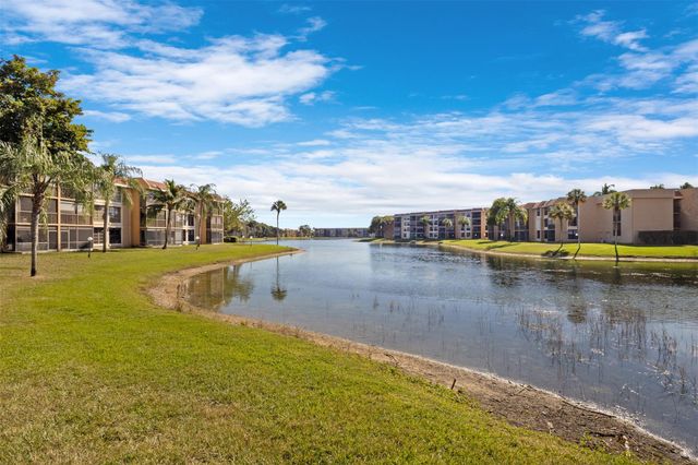 5717 Coral Lake Dr 205, Pompano Beach, FL 33063