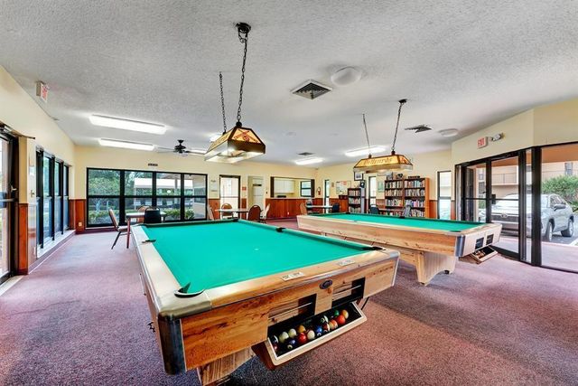 5717 Coral Lake Dr 205, Pompano Beach, FL 33063