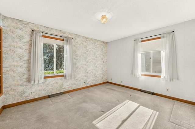1230 4th Street NW, Rochester, MN 55901