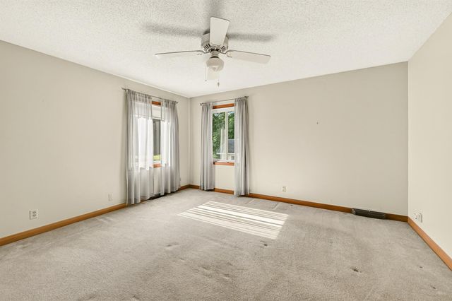 1230 4th Street NW, Rochester, MN 55901