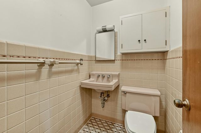 1230 4th Street NW, Rochester, MN 55901