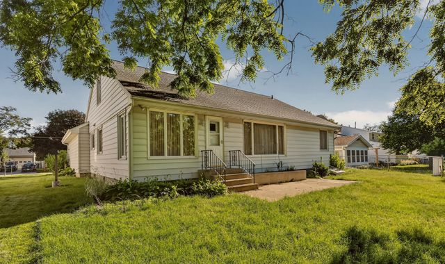 1230 4th Street NW, Rochester, MN 55901