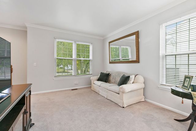 925 Cortney Drive, Carpentersville, IL 60110
