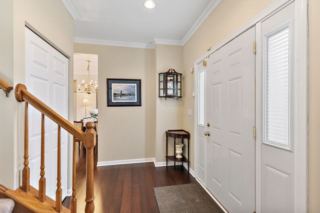 925 Cortney Drive, Carpentersville, IL 60110